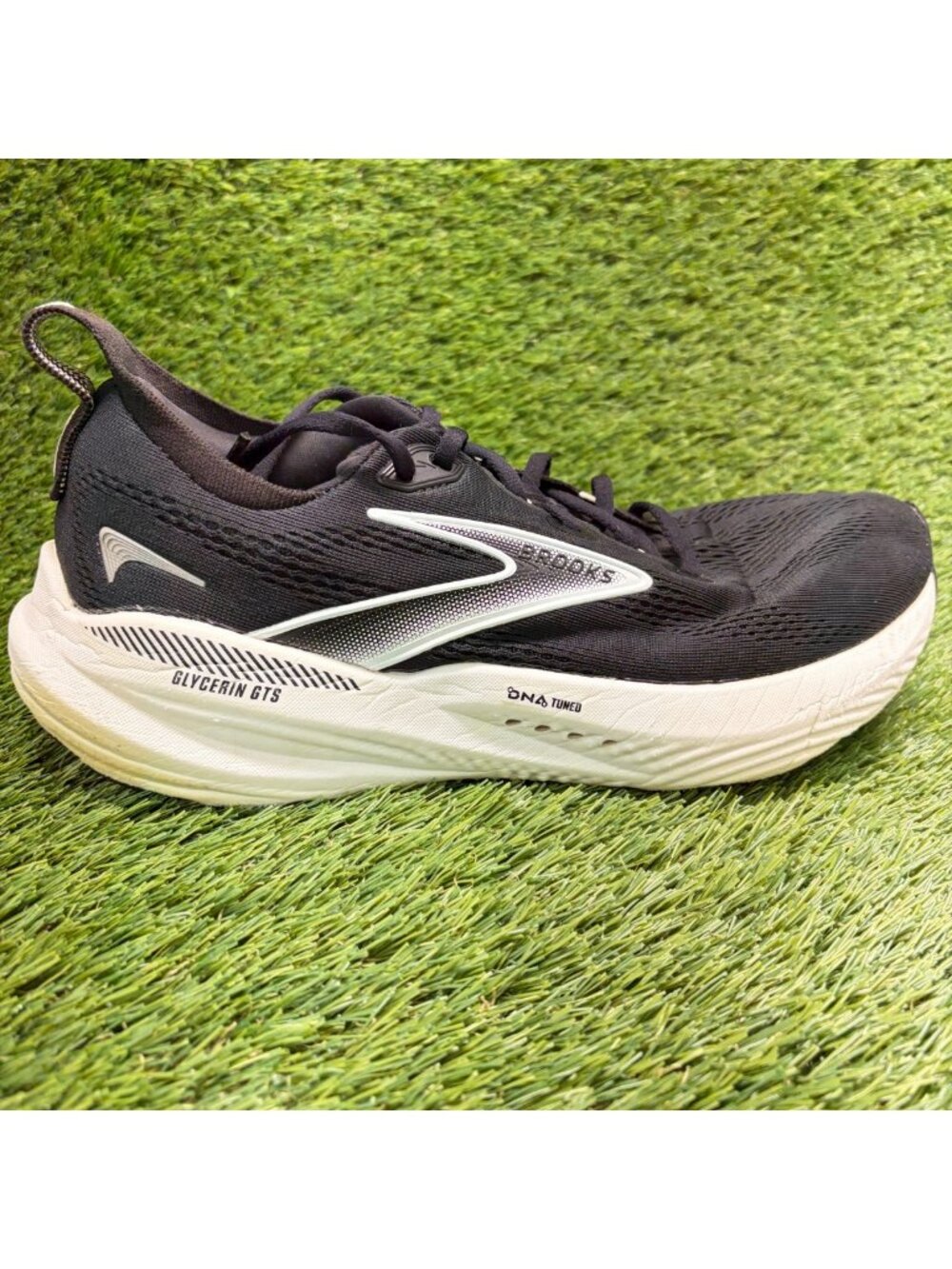 Brooks Glycerin GTS 22 Womens Size 11 Black Athletic Running Shoes Sneakers